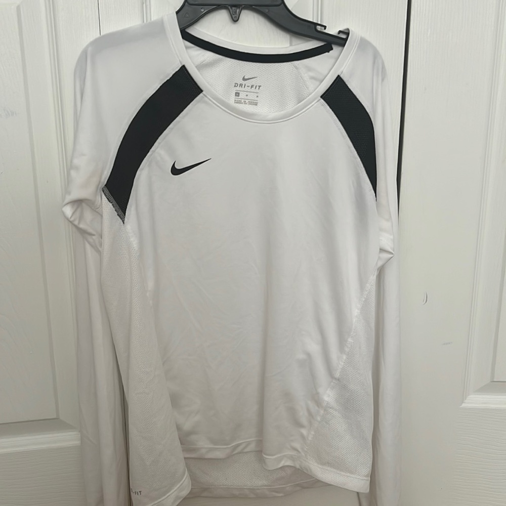 Nike Women’s Dri-Fit Long Sleeve